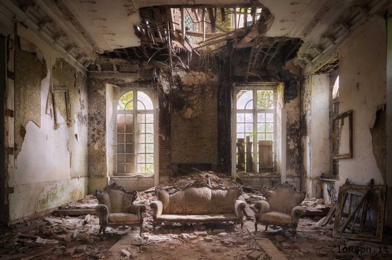 Abandoned mansion in Belgium