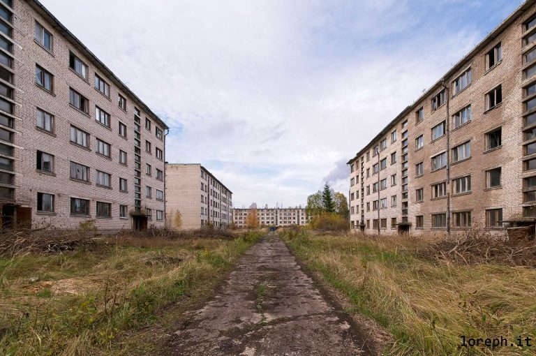 Latvia urbex: the abandoned military ghost town Skrunda-1