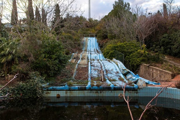 Acquapark Niagara urbex. Parco acquatico abbandonato in Italia
